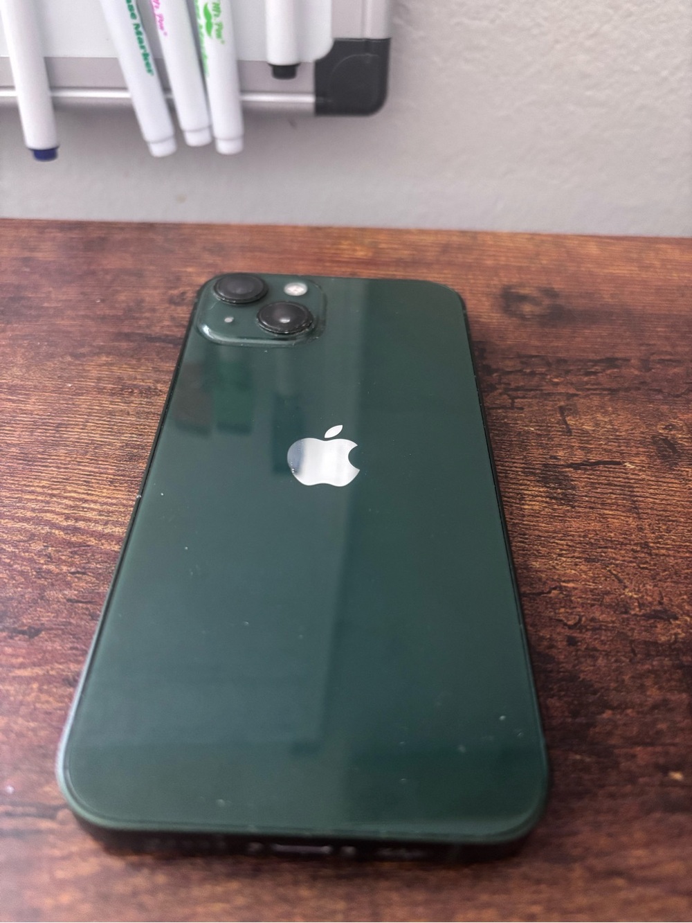 Apple iPhone 13 FOREST GREEN